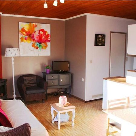 הוילה Waulsort Chalet Des Coucous מראה חיצוני תמונה